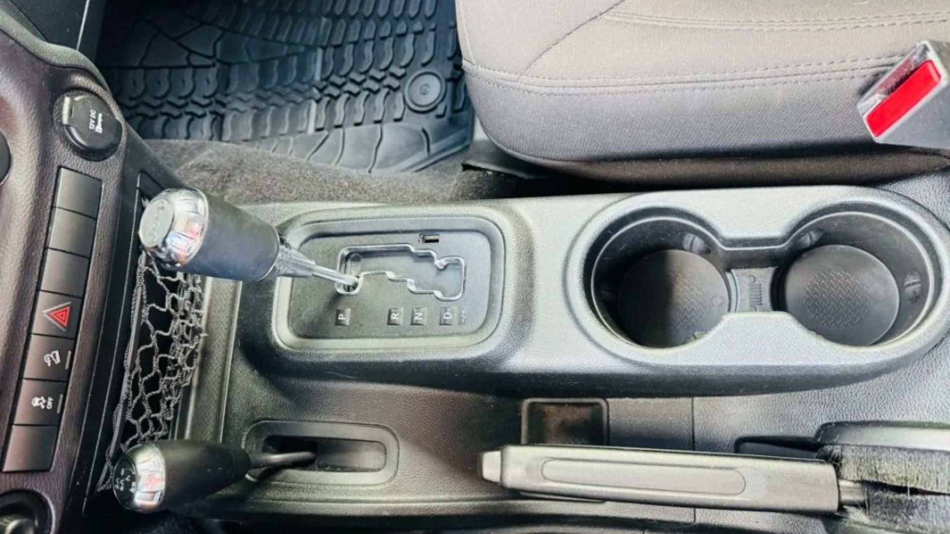 2018 JEEP WRANGLER UNLIMITED SPORT S (JK) SPORT UTILITY 4D