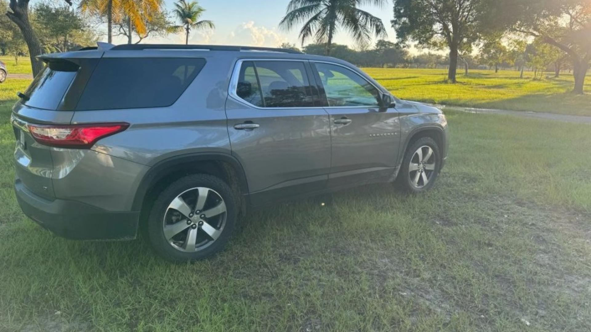 2020 CHEVROLET TRAVERSE LT SPORT UTILITY 4D