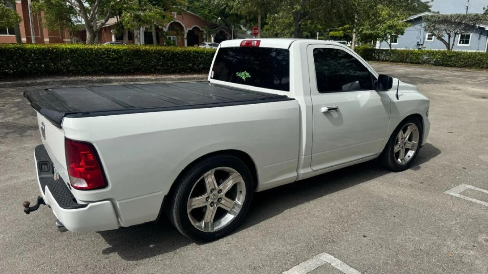 2015 RAM 1500 REGULAR CAB EXPRESS PICKUP 2D 6 1/3 FT