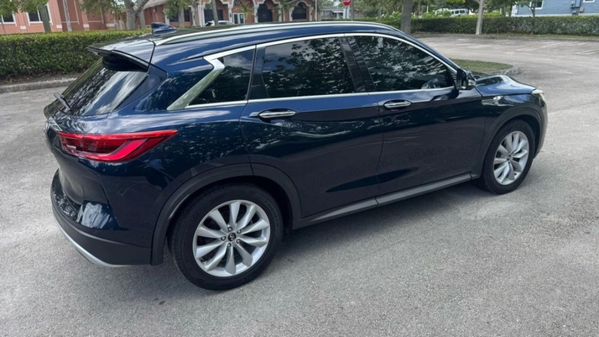 2019 INFINITI QX50 ESSENTIAL SPORT UTILITY 4D