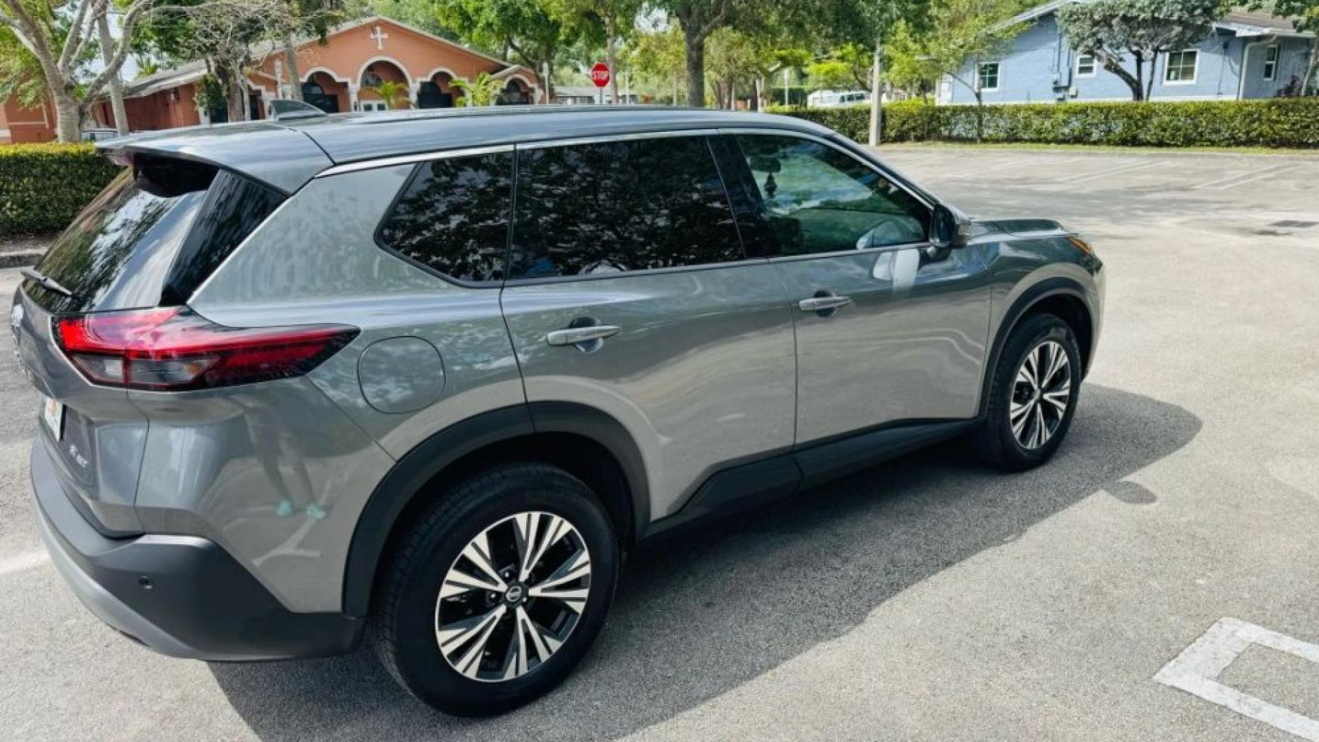 2021 NISSAN ROGUE SV SPORT UTILITY 4D