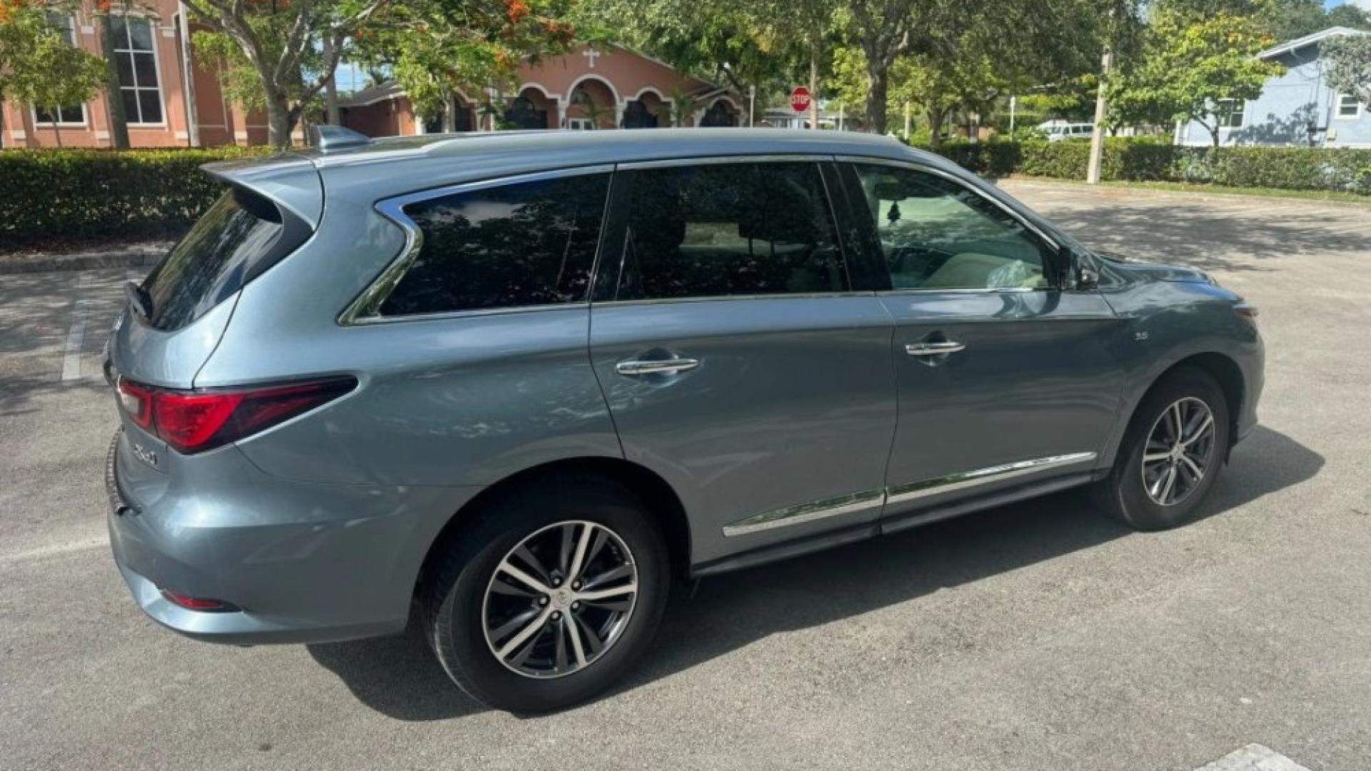 2019 INFINITI QX60 LUXE SPORT UTILITY 4D