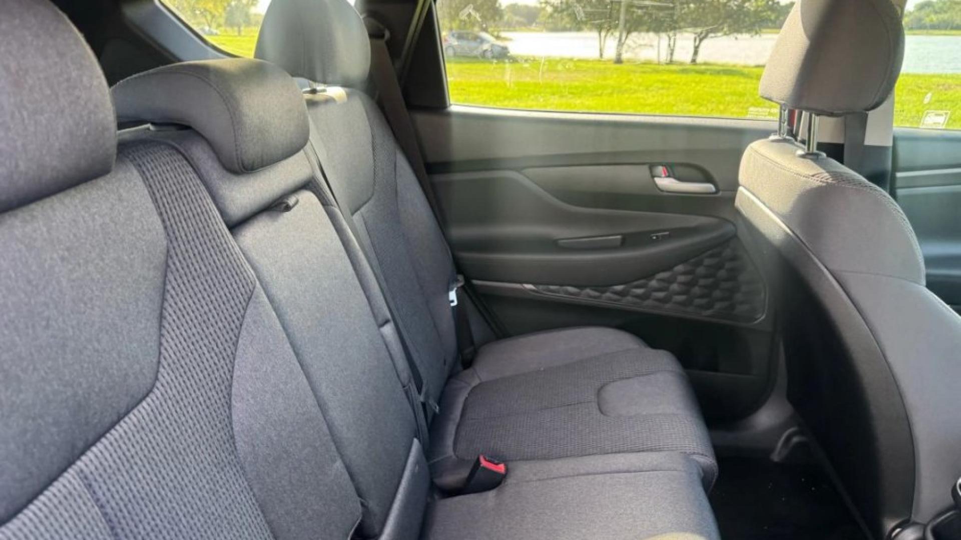 2020 HYUNDAI SANTA FE SE SPORT UTILITY 4D